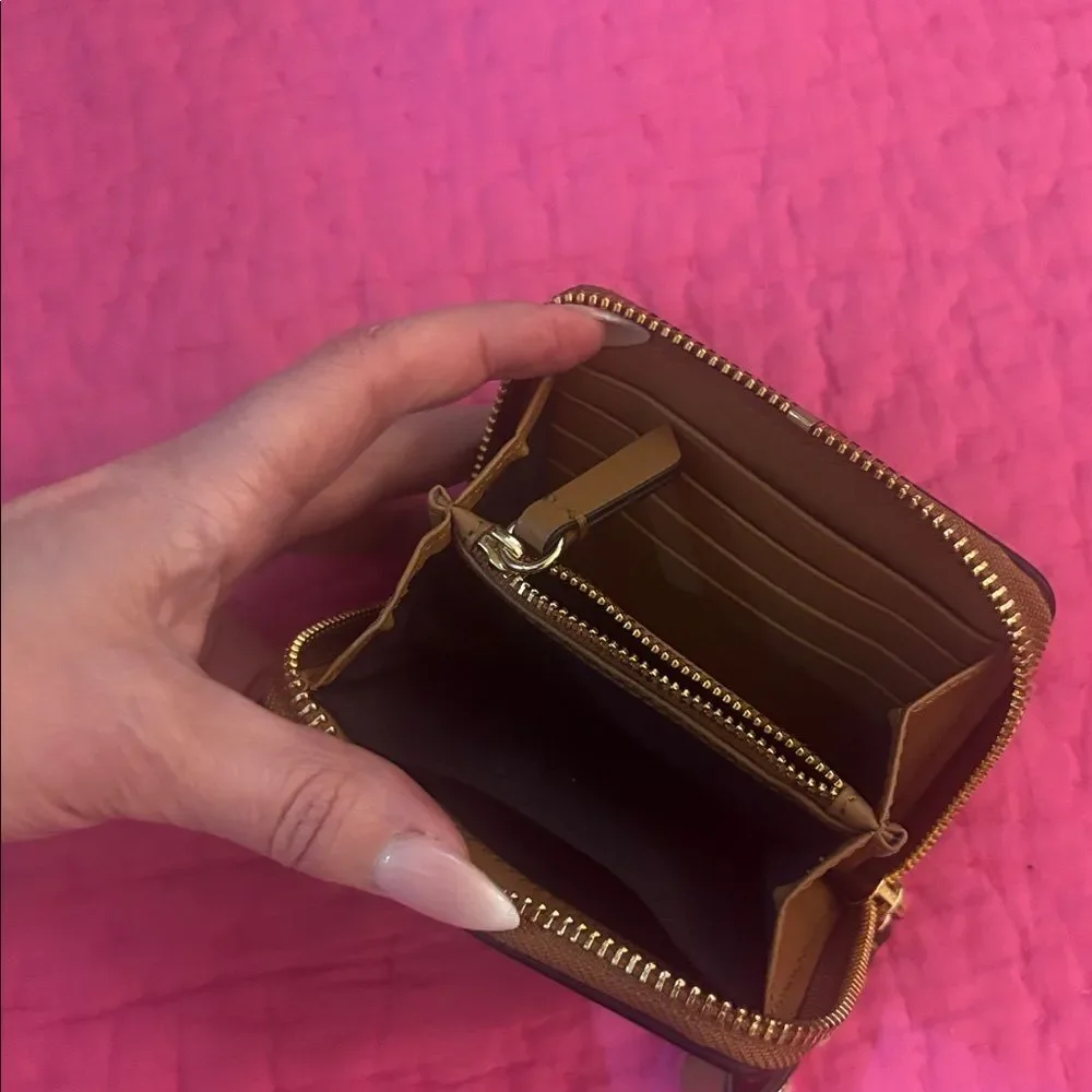 ZAC POSEN Tan Leather Women's Wallet